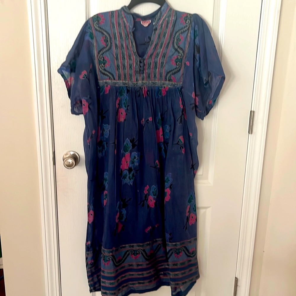 Size Lg floral cotton dress.